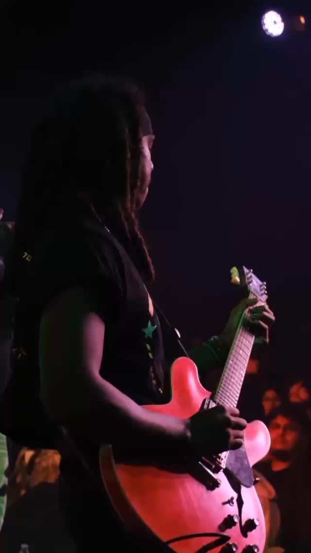 PARADISE @applemusic @spotify 🎥 @jamesfrom17th  New chapter Vamos @kzdidit